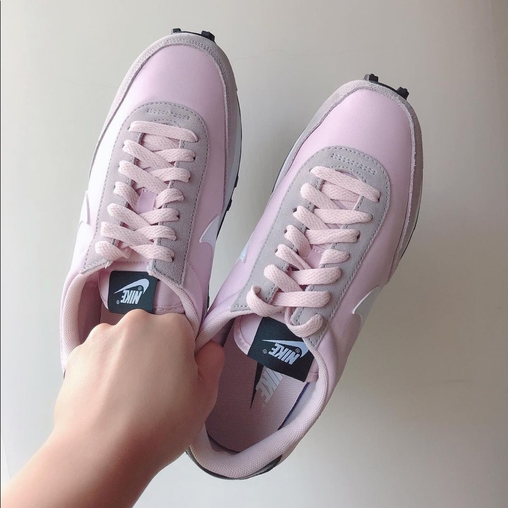 NIKE Daybreak Sneakers Shoes NEW Rose - Picture 7 of 14